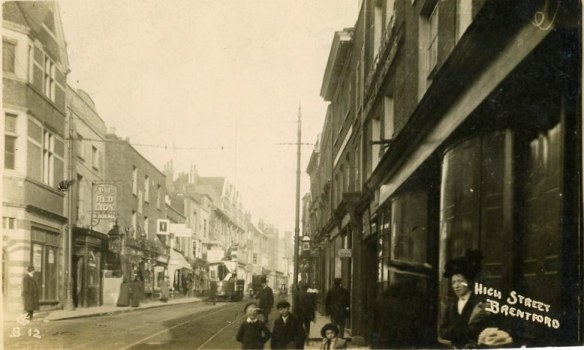 High Street view inlcuding Red Lion