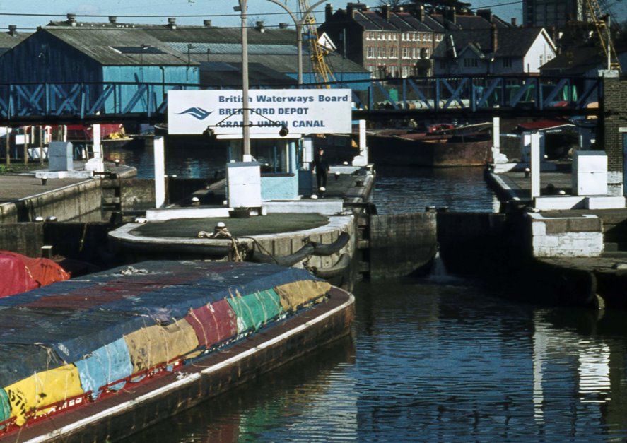 Barges at Brentford Lock